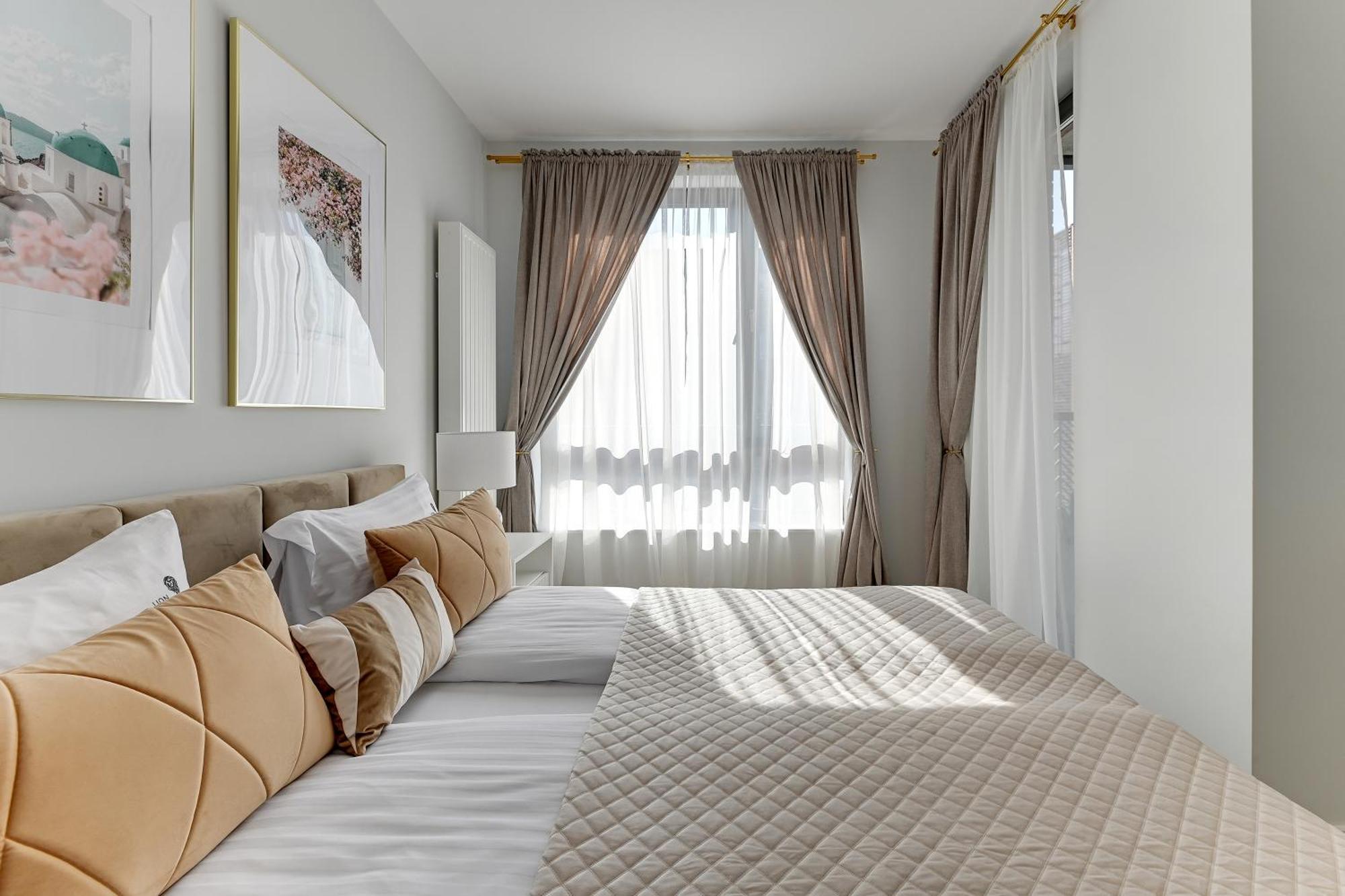 Scala City Center Magic Apartments With Parking By Lion Apartments グダニスク エクステリア 写真
